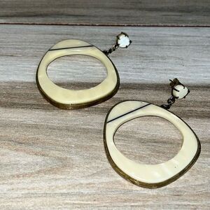 Vintage Chunky Dangling Earrings Cream Gold Tone Hoop Classic Bohemian Ethnic